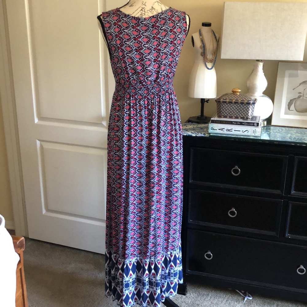 Signature Collection Ruffled Maxi Dress - Picture 7 of 11